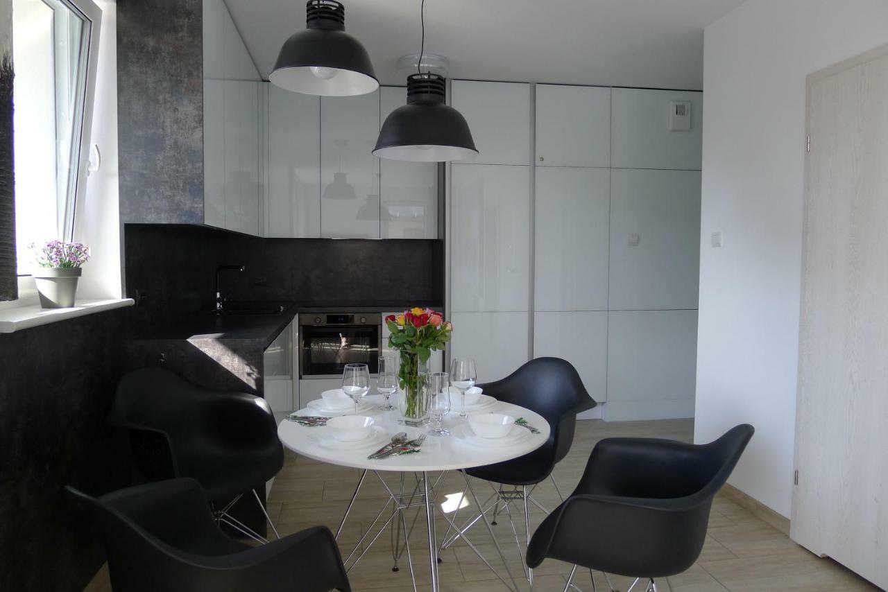 Impresja 42 Apartament Z Garazem コウォブジェク エクステリア 写真