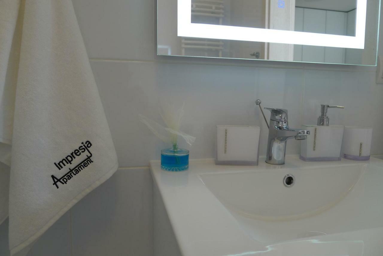 Impresja 42 Apartament Z Garazem コウォブジェク エクステリア 写真