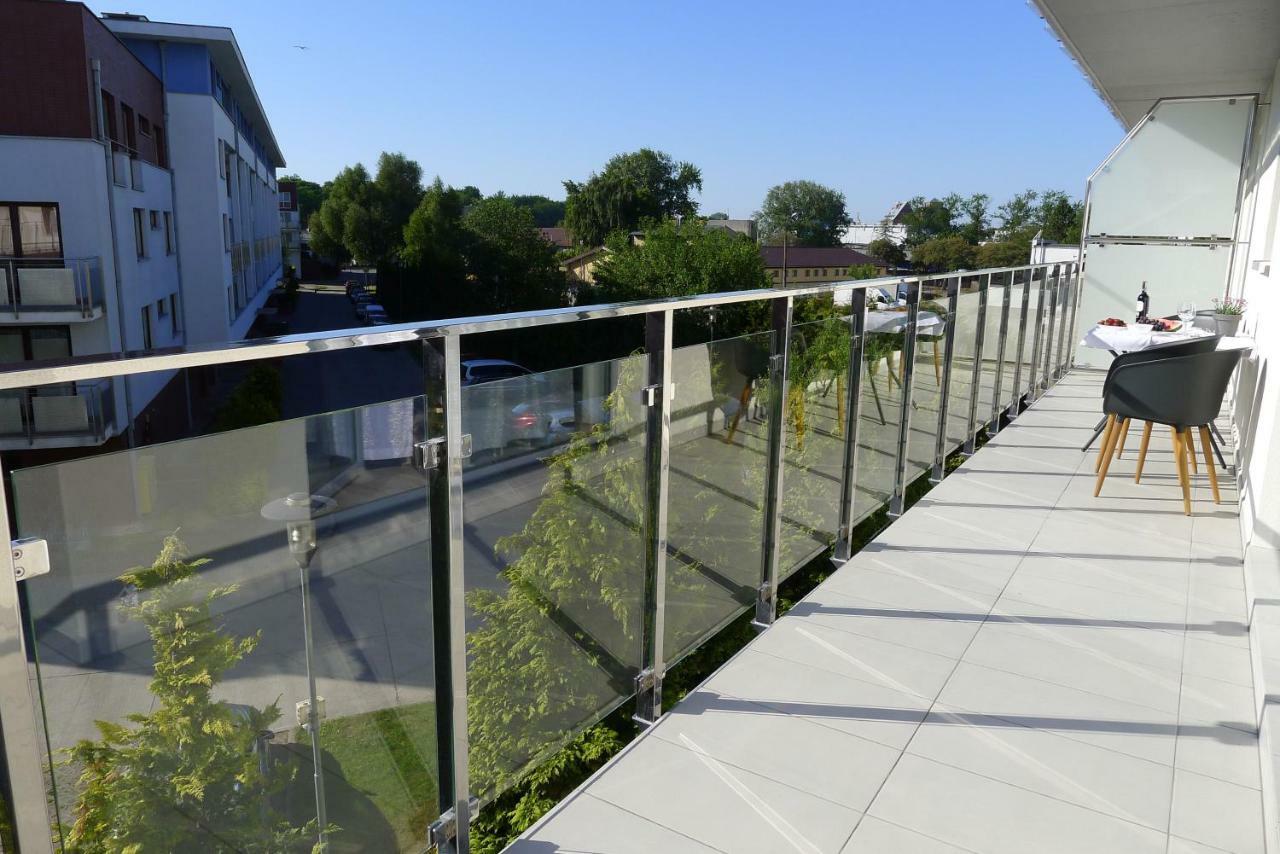 Impresja 42 Apartament Z Garazem コウォブジェク エクステリア 写真